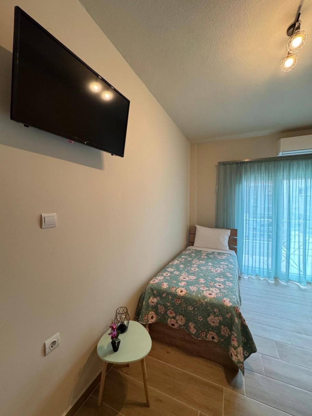 Secret Garden Guesthouse 카발라 외부 사진